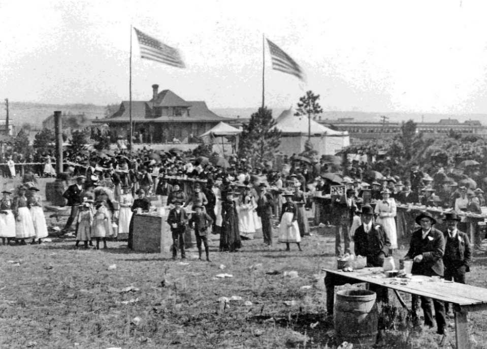 The 1892 Monument Potato Bake with the D&RG Station at back - 2